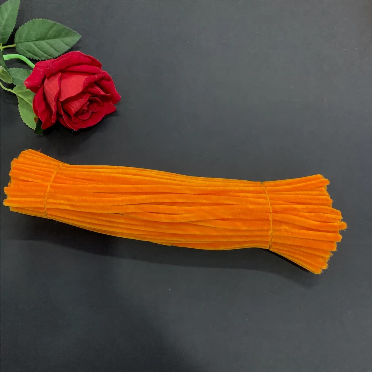 Pipe Cleaner (100 pcs/pack) — 8 mm in Golden Yellow