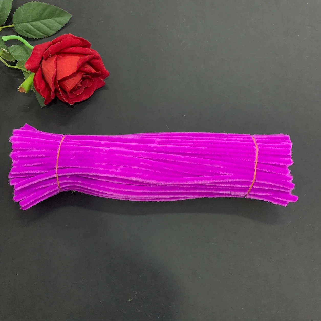 Mauve pipe cleaners, 8 mm, 100 pieces per pack
