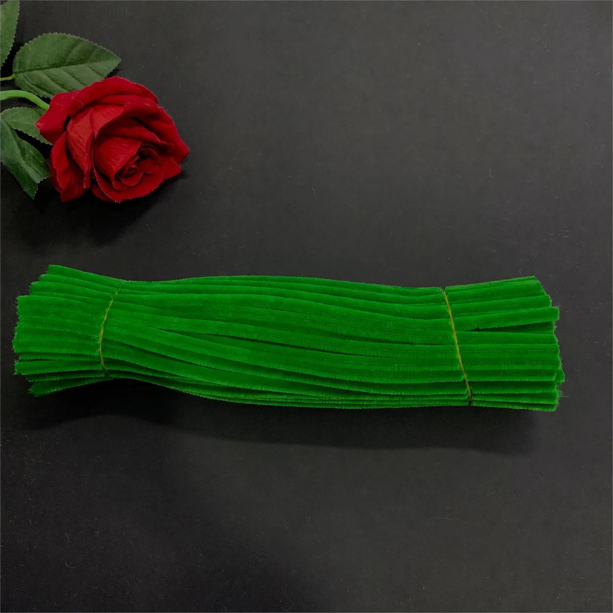 A027 Moss Green pipe cleaners