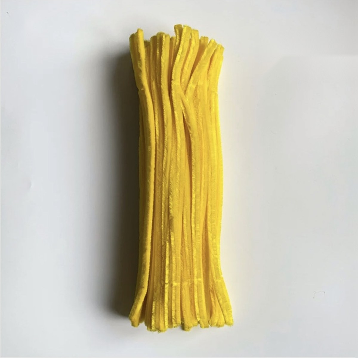 Yellow pipe cleaners, 8 mm, 100 pieces per pack